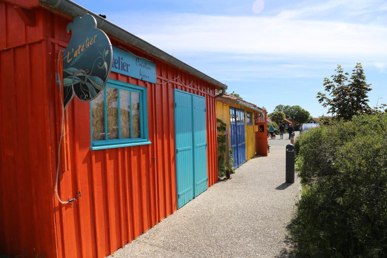 Gite Le Bonheur Hiersac Exterior photo